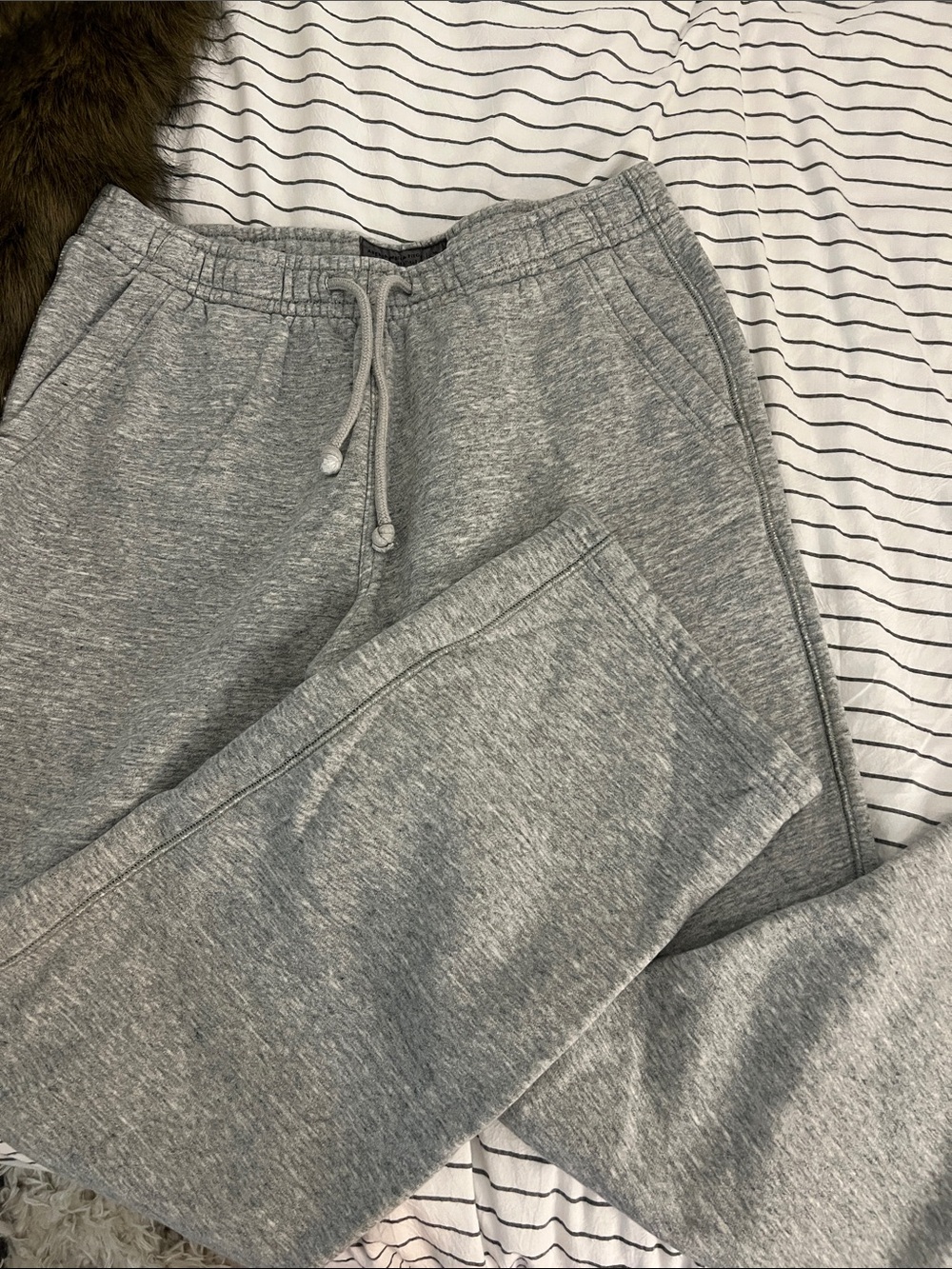 Abercrombie & Fitch Light Gray Heather Jogger Pants